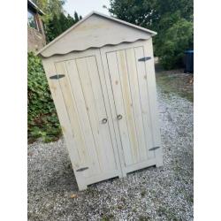 Kinderkleding kast leg hang