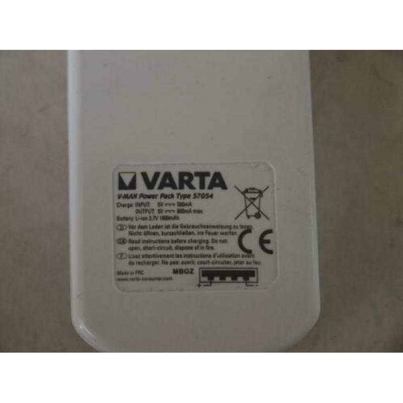 Varta V-Man powerbank 1800 mAh compleet met toebehoren.