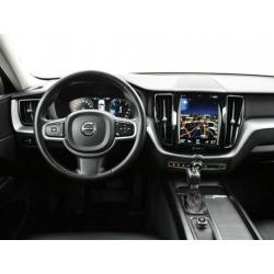 Volvo XC60 2.0 D4 AWD 190 PK AUT8 MOMENTUM + LEDER / PANORAM