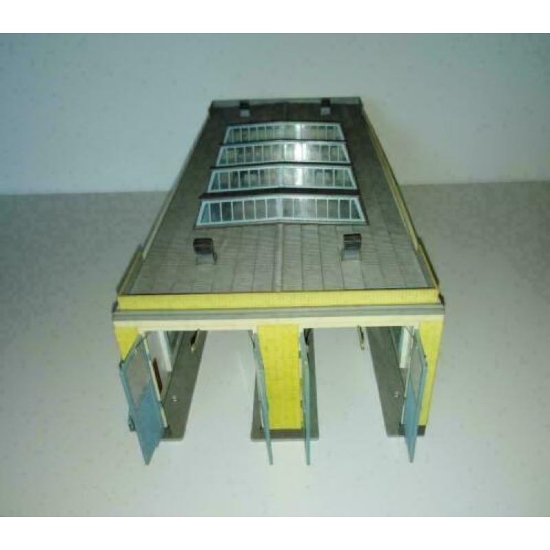 Vollmer HO 5760 - Dubbele locloods + ingebouwde bovenleiding