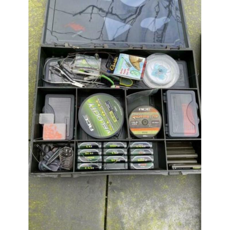 Over complete karper vis set