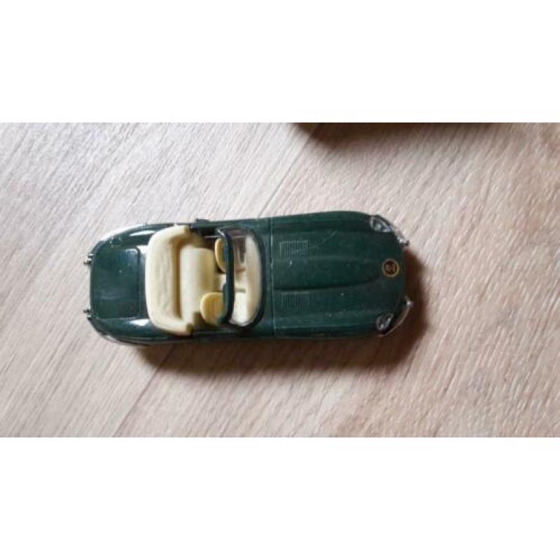 antieke speelgoedauto's