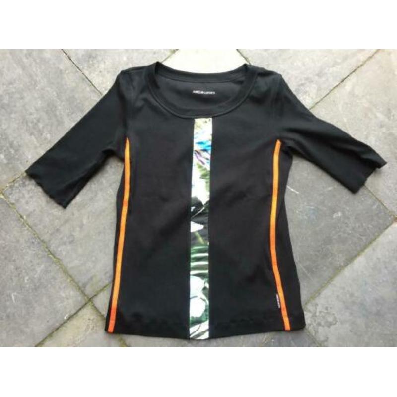 Nieuwstaat Marccain sports zwart shirt maat 40