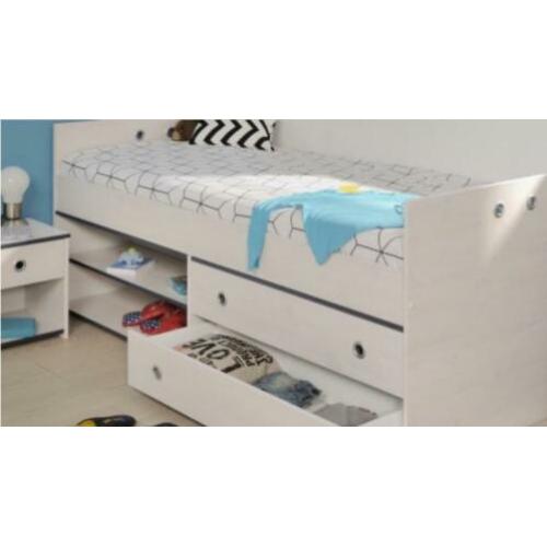 Complete kinderkamer jongen/meisje (bed+kledingkast+bureau)