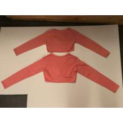 Roze bolero vestjes in 110 / 116 en in 122 / 128 ALS NIEUW