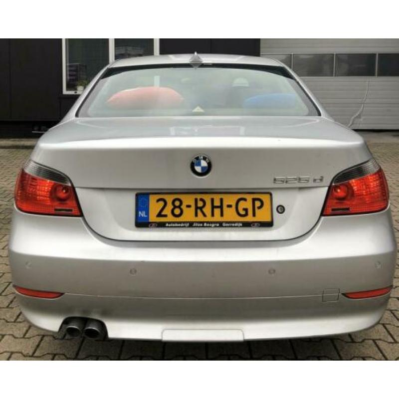 BMW 5-Serie 2.5 D 525 AUT 2005 Grijs