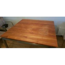 Tafel vierkant 140 x 140 teakhout