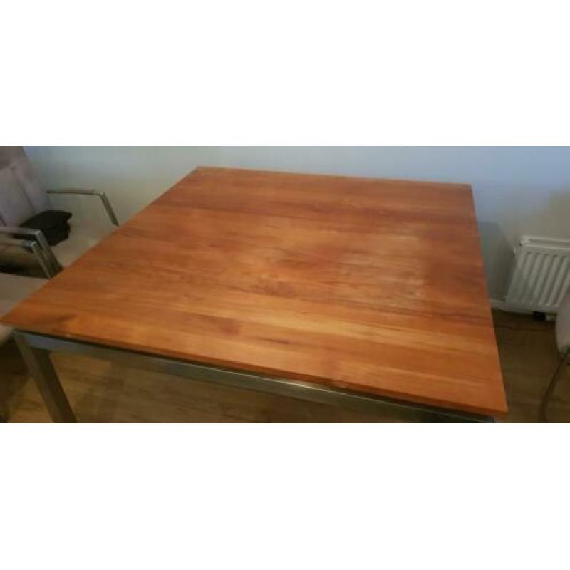 Tafel vierkant 140 x 140 teakhout