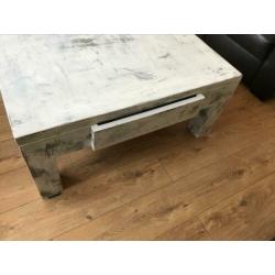 Teakhouten salontafel in krijtwash