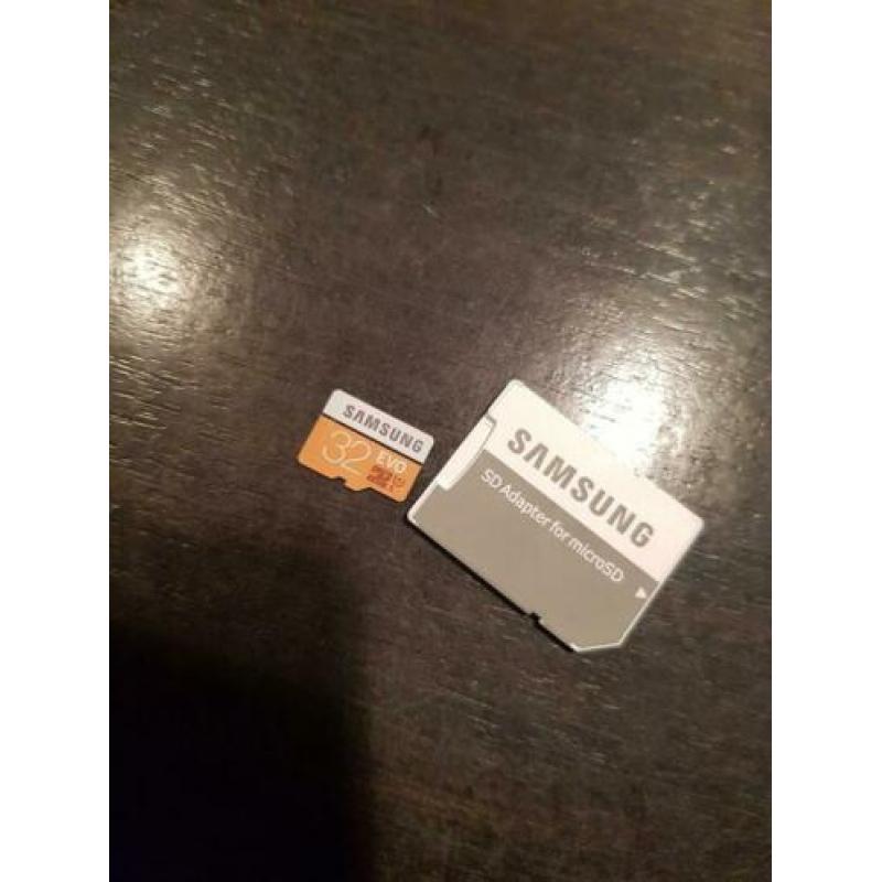 Nikon coolpix W300 incl sd-card en tasje, 2x gebruikt
