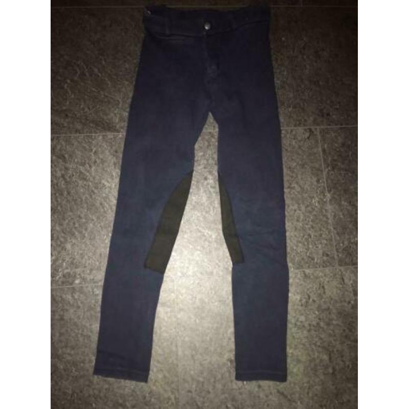 Paardrijkleding en cap maat 55