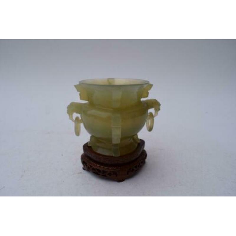 Chinees jade wierrookbrander