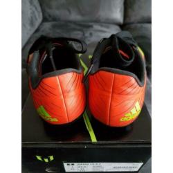 Adidas Messi 15.3 J voetbalschoenen maat 32