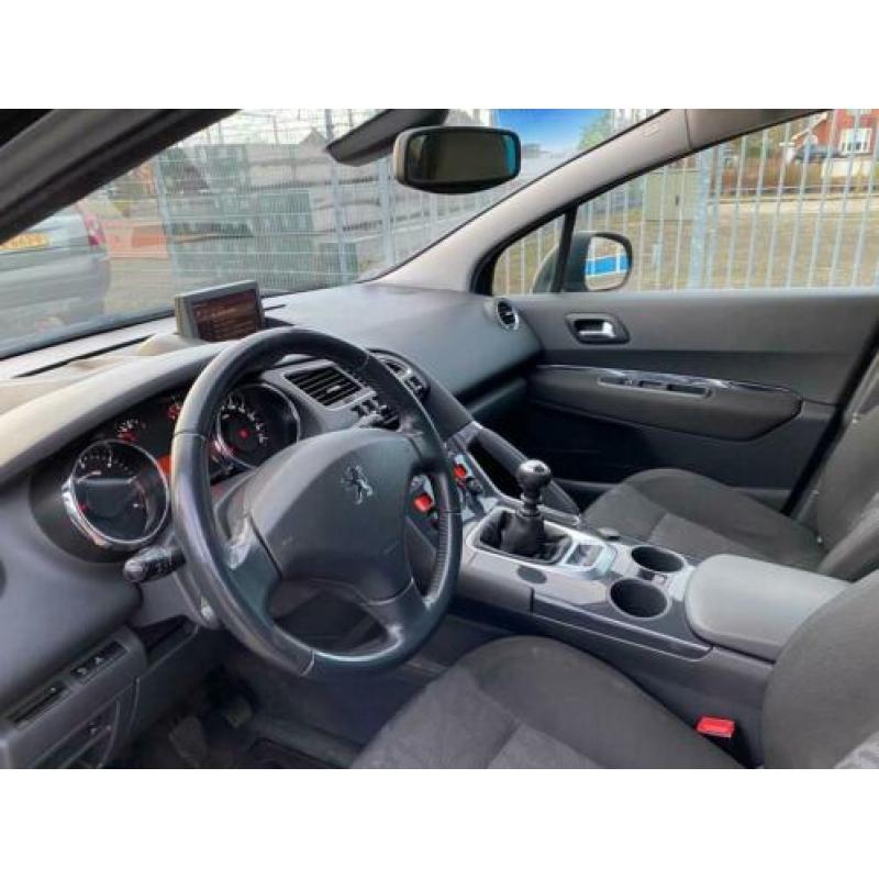 Peugeot 3008 1.6 HDiF Première