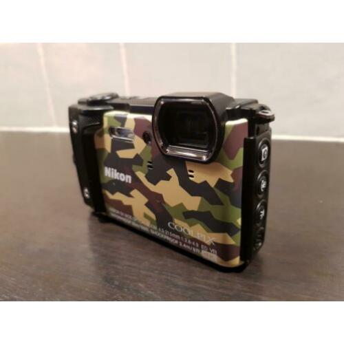 Nikon coolpix W300 incl sd-card en tasje, 2x gebruikt