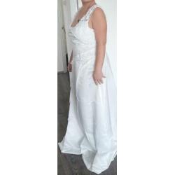 Mooie witte trouwjurk