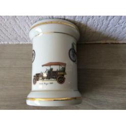Apothekerspot met afbeeldingen van oude auto's