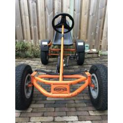 Berg skelter oranje, met vrije loop, dubbel zit