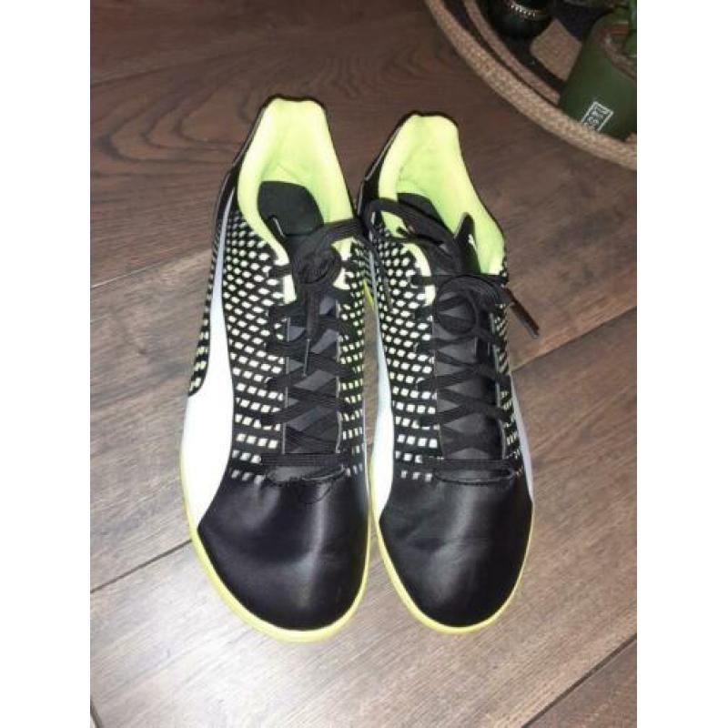 Puma kunstgrasschoenen maat 43