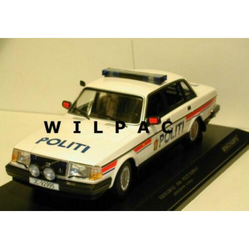 Volvo 240 gl 1:18. Noorse. Politie. Politie. Minichamps