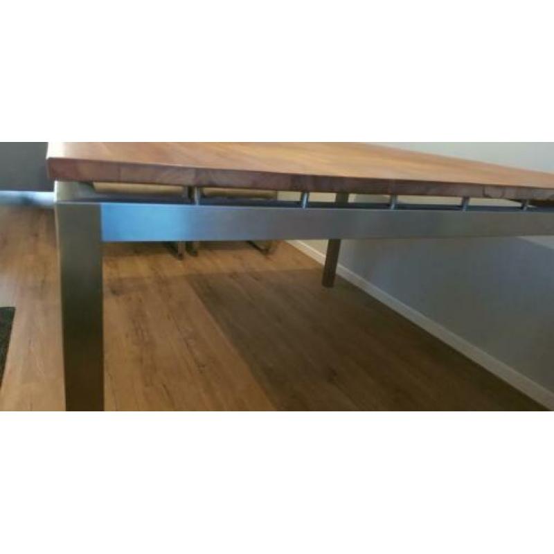 Tafel vierkant 140 x 140 teakhout