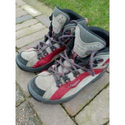 Lowa bergschoenen maat 38