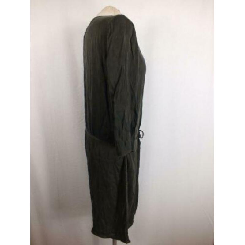 Mooie bruine jurk.96% zijde + elastaan.Mt XL.Sissy-Bopy 57