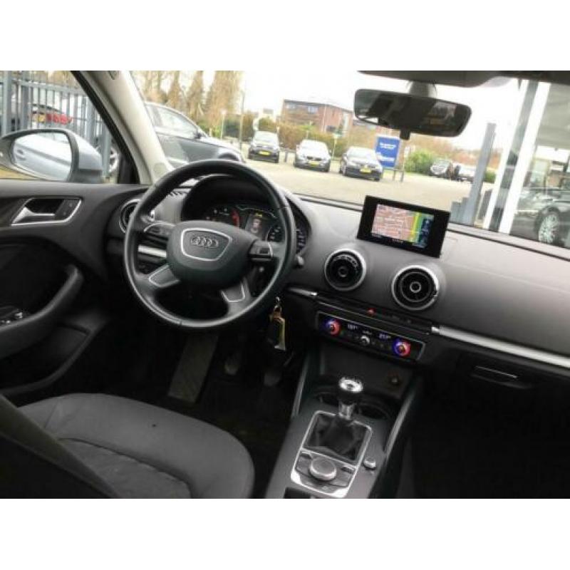 Audi A3 LIMOUSINE 1.6 TDI 81KW PROLINE+ (bj 2015)