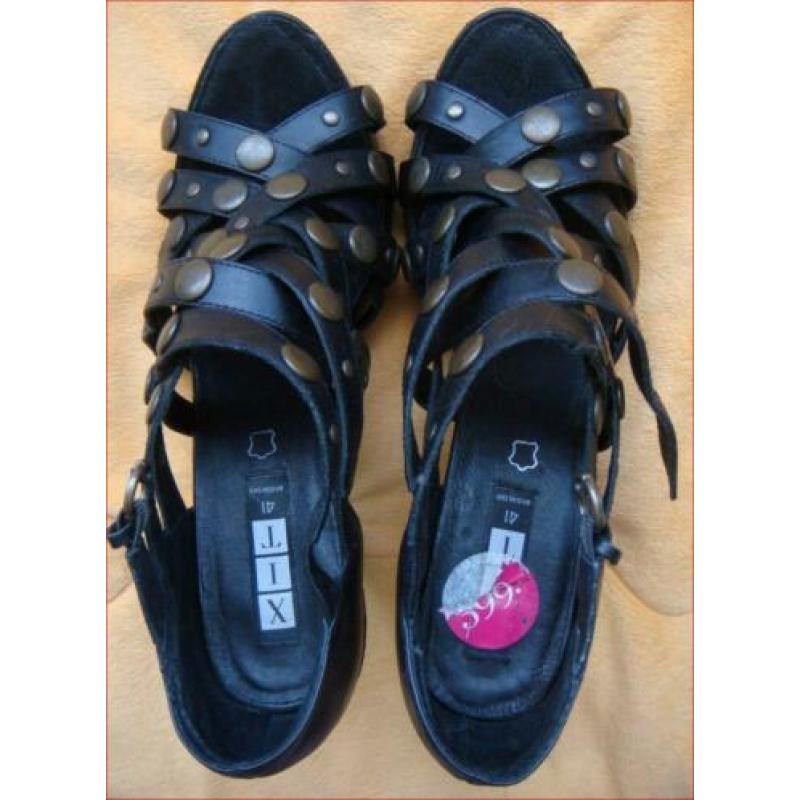 Stoere echt leren zwarte XIT sandalen met studs maat 41 zgan