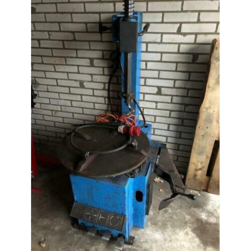 banden demonteer machine Ravaglioli
