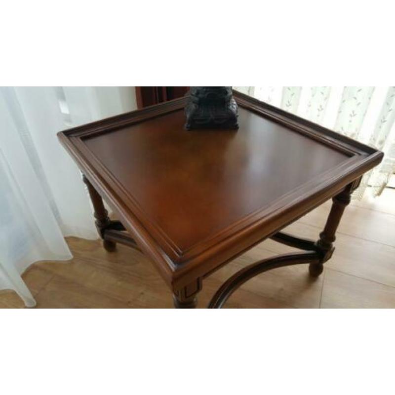 Bijzet tafel hoektafel noten
