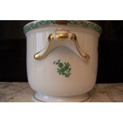Bloempot van Herend, Hongarije; "Apponyi Vert".