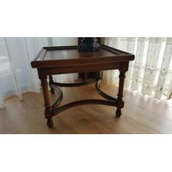Bijzet tafel hoektafel noten