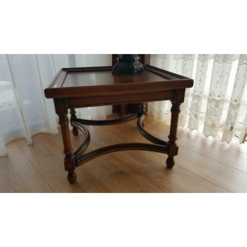 Bijzet tafel hoektafel noten