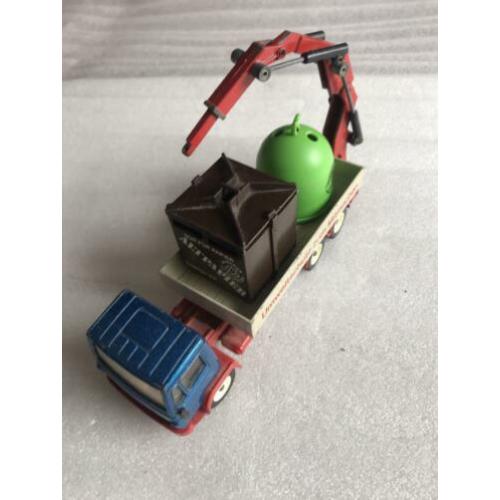 Siku Mercedes Bakwagen met Kraan .