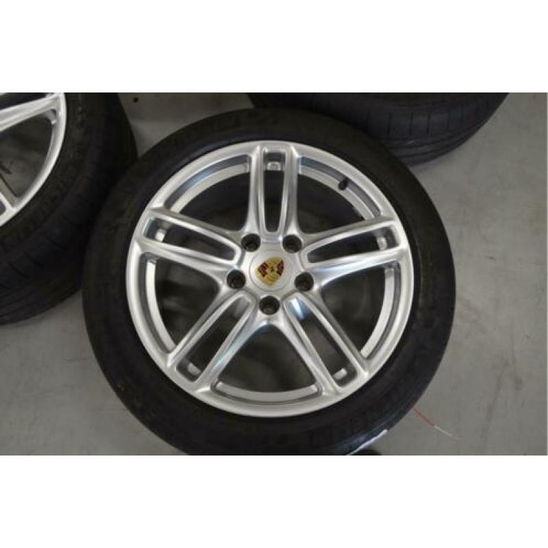 19" Porsche Panamera Velgen 5x130 + Zomerbanden BREEDSET