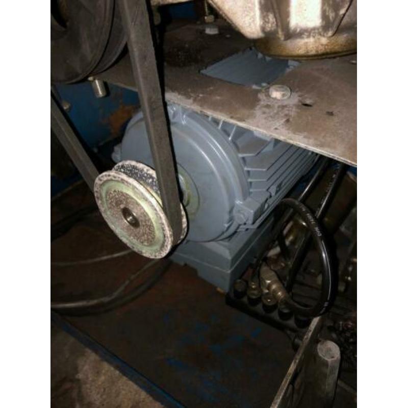 banden demonteer machine Ravaglioli