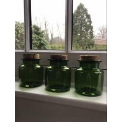 3 groene glazen voorraad opberg snoep pot kurk keuken