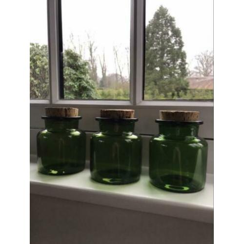 3 groene glazen voorraad opberg snoep pot kurk keuken