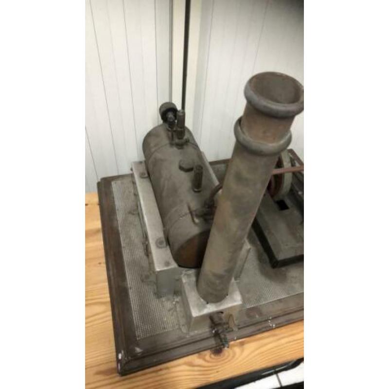 Zoldervondst grote stoommachine