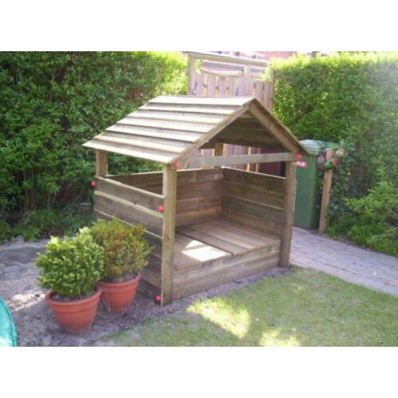 Houten zandbak met deksel 90x140 kant en klaar ophalen