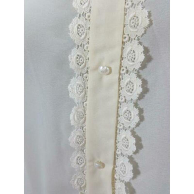 Maat 44 Mooie vintage blouse met kant… Nr QQ71
