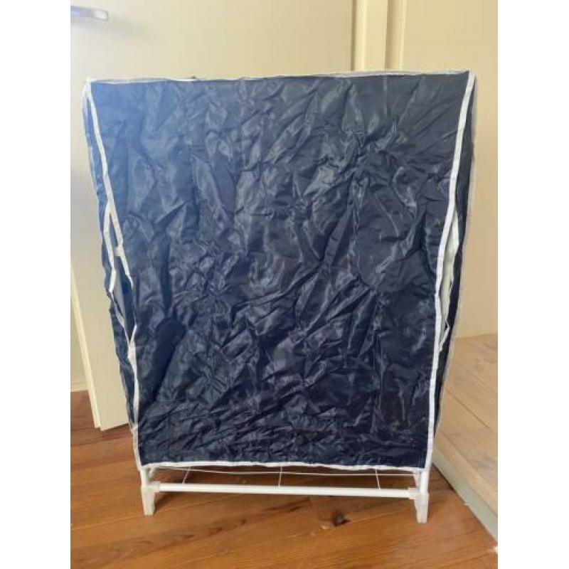 Kastje camping blauw wit 35 diep 60 breed