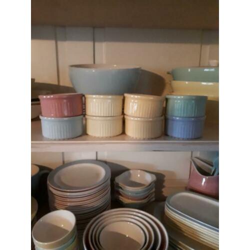 Pastel serviesdelen