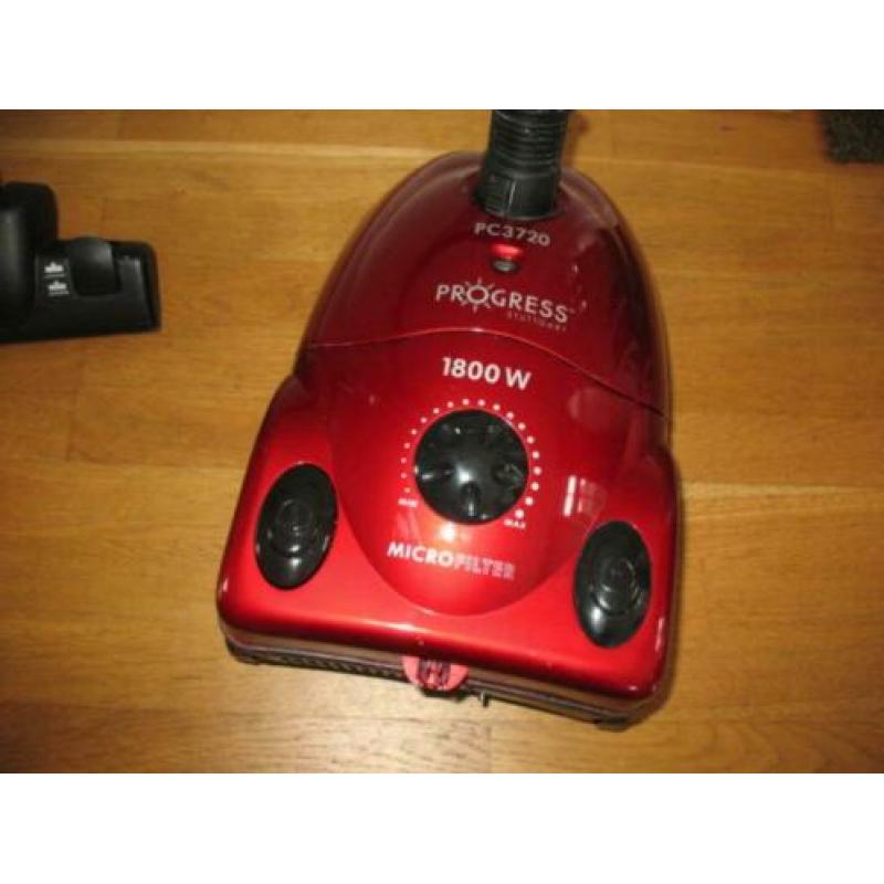 Nette AEG Progress stofzuiger (1800W) aangeboden