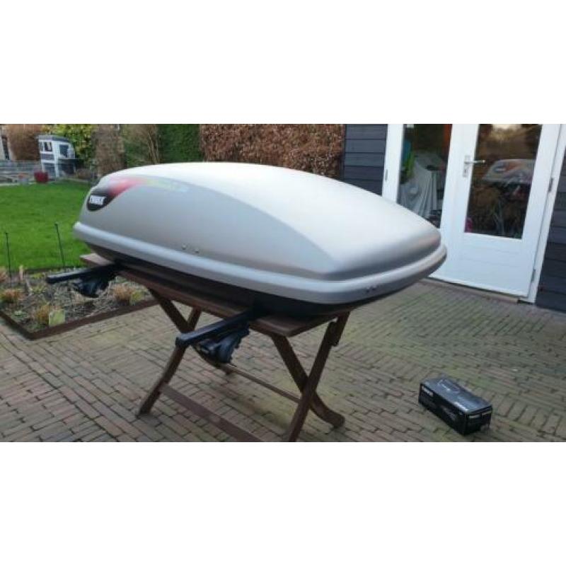 Thule Rapid System 757 voetset +draagstangen i.z.g.s. oa V70