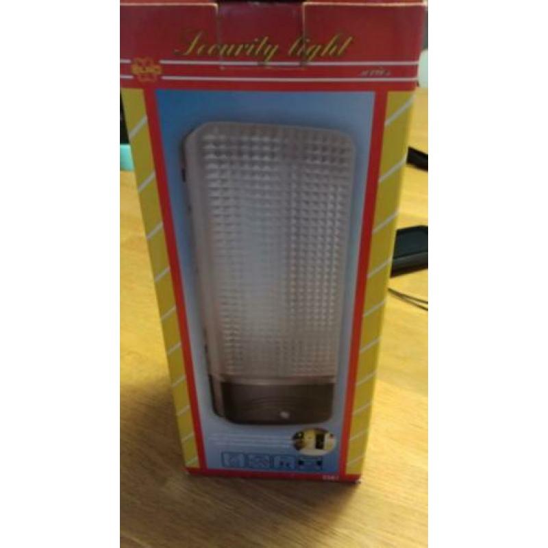 Elro ES81 automatische buitenlamp