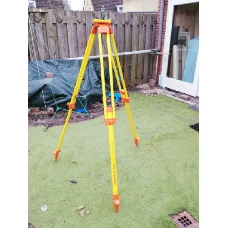 Wild Heerbrugg Statief voor laser en waterpas instrument