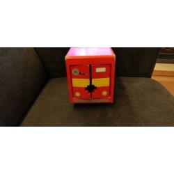 Houten brandweerauto