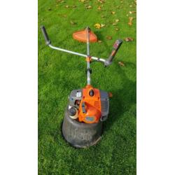 Husqvarna 128 r kantenmaaier/ bosmaaier